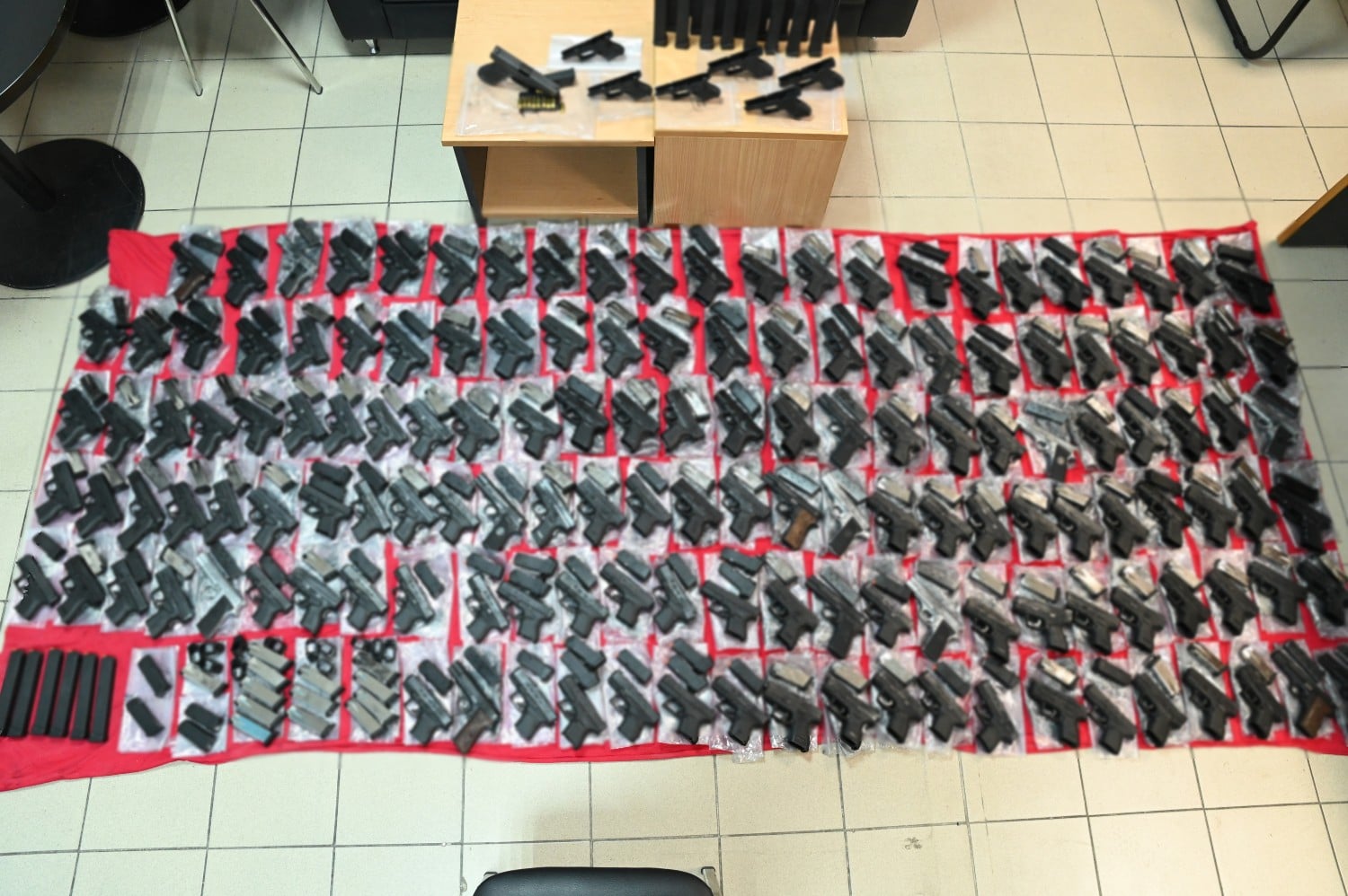 opla tourkoi 3 10 2025