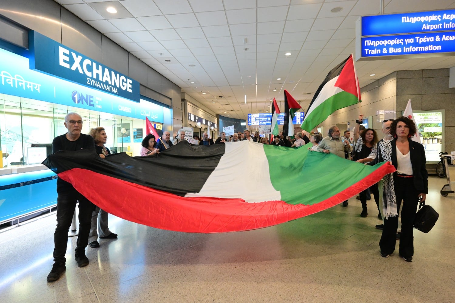 palaistini aerodromio simaia 6 10 2025