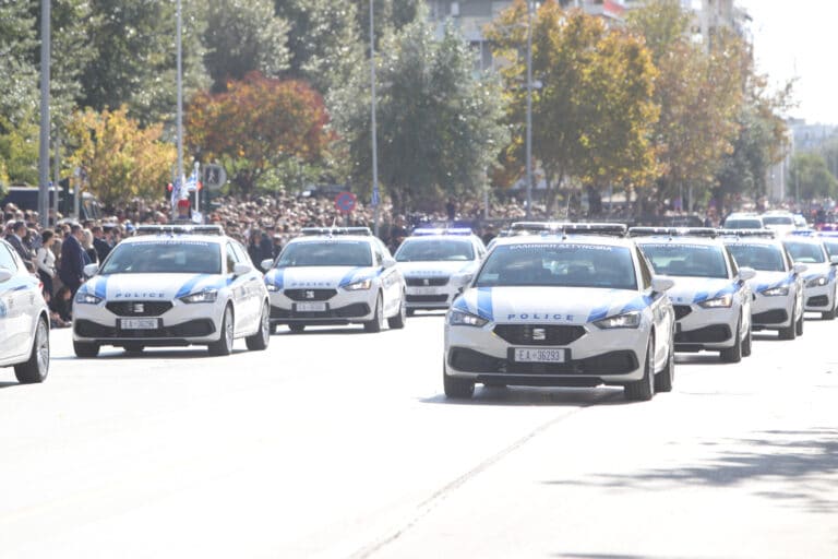 Γιατί στην παρέλαση της 28ης Οκτωβρίου δεν συμμετείχαν η Σχολή Αστυφυλάκων και τα ελικόπτερα της Ελληνικής Αστυνομίας;