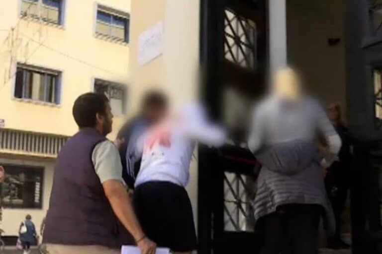 Ελεύθεροι με όρους οι δύο ανήλικοι για το οπαδικό επεισόδιο στην Πάτρα