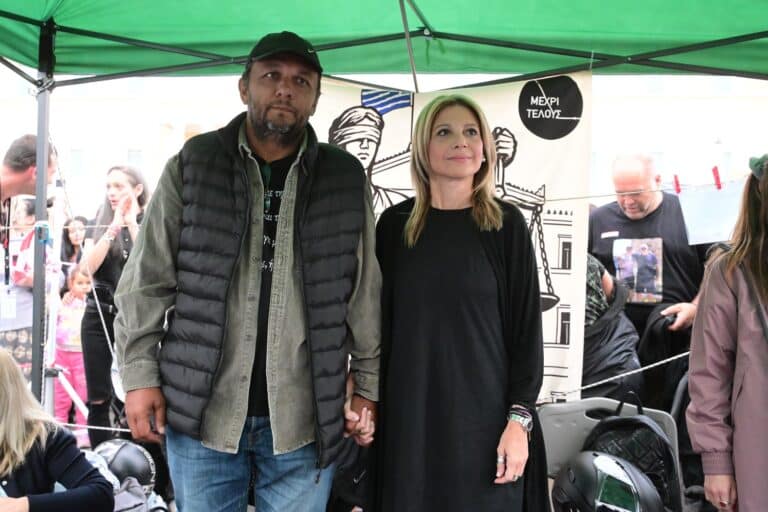 Ρούτσι και Καρυστιανού για τον Άγνωστο Στρατιώτη: «Ακόμη και η πιο μικρή ελπίδα δημοκρατίας, έσβησε»