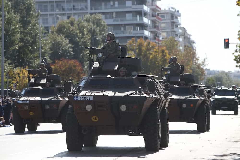 stratiotiki parelasi 5 1