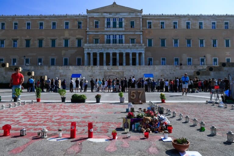 Μαρινάκης για Άγνωστο Στρατιώτη: «Καμία εκδήλωση διαμαρτυρίας – Δεν σβήνουμε τα ονόματα των νεκρών» (βίντεο)