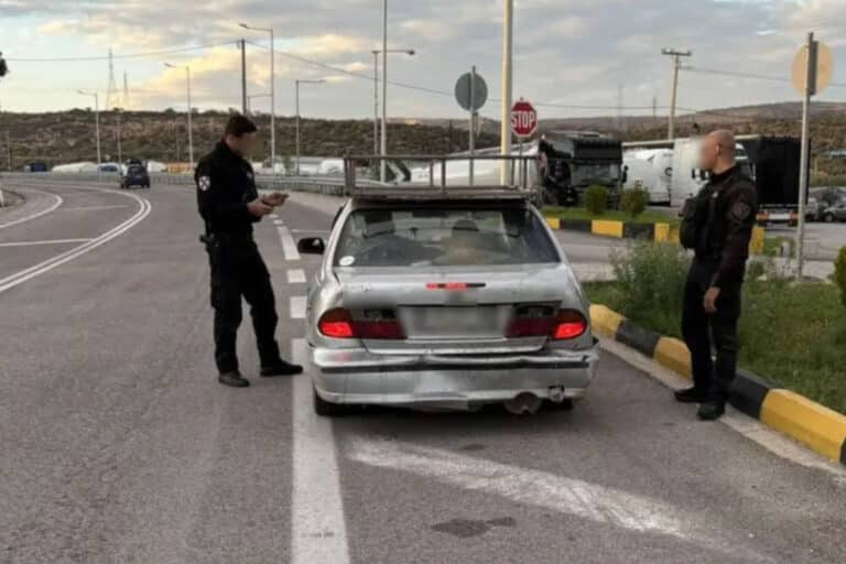 Δυτική Αττική: Έλεγχοι της Τροχαίας σε Μάνδρα και Αγία Βαρβάρα – Βεβαιώθηκαν 54 παραβάσεις του ΚΟΚ (εικόνες)