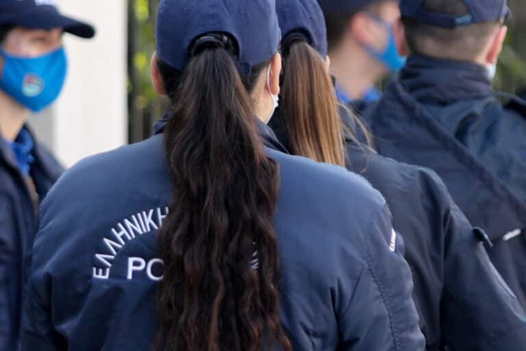 Πάτρα: Επιχειρηματίας καταγγέλει «τσαμπουκά» από νεαρή αστυνομικό – «Δεν θα το αφήσω να περάσει έτσι»