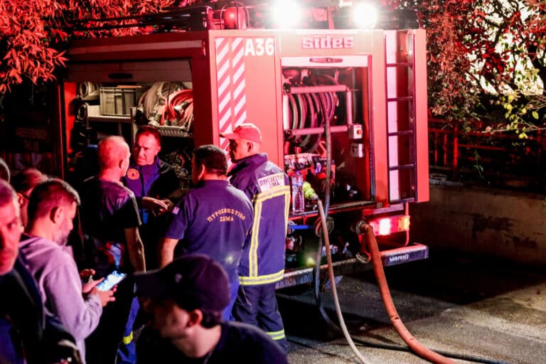 Σοκ στο Ηράκλειο: Έβαλε φωτιά και έκαψε τη μάνα και τον θείο του σε διαμέρισμα, ο ένας ήταν με σακούλα στο κεφάλι