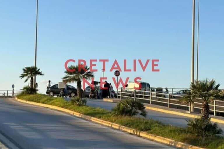 Ηράκλειο: Τροχαίο με τρία ΙΧ και ένα μηχανάκι – Δεν σημειώθηκε τραυματισμός