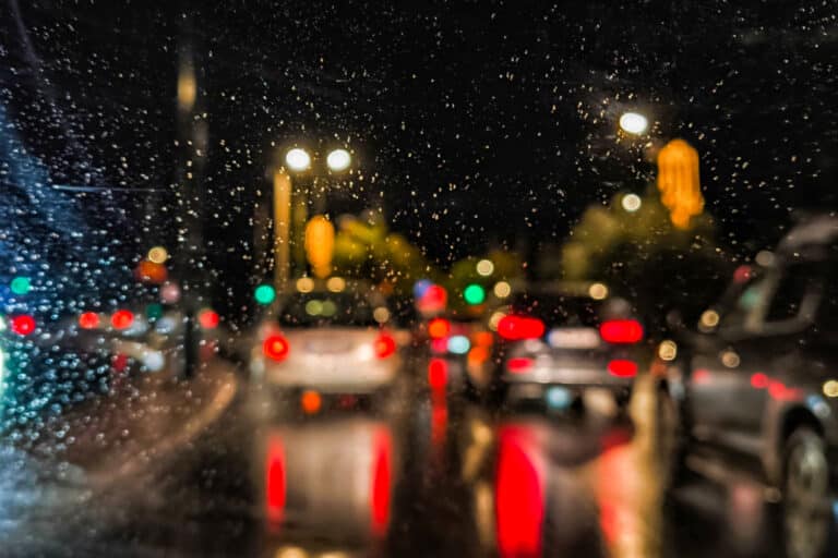 Κέντρο Αθήνας: Μετ’ εμποδίων η κυκλοφορία λόγω του 42ου Αυθεντικού Μαραθωνίου