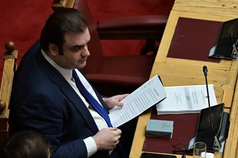 Προϋπολογισμός 2026: Δημοσιονομικές παρεμβάσεις 2,9 δισ., πληθωρισμός στο 2,2% και μείωση ανεργίας