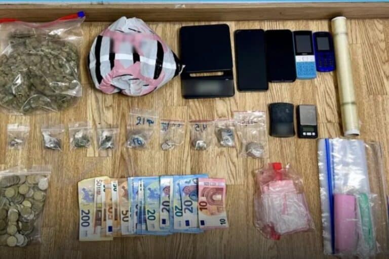 Εξαρθρώθηκε σπείρα που διακινούσε ηρωίνη, ακατέργαστη κάνναβη και μεθαδόνη σε Αθήνα και Βύρωνα – Τέσσερις συλλήψεις