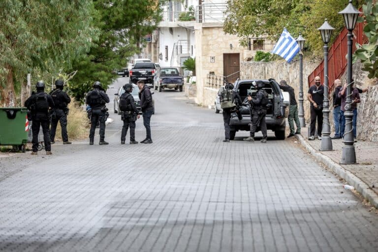 Μαφία των Χανίων: Οι τρεις αστυνομικοί και η σχέση με τα Βορίζια – Πού εμπλέκονται ο ιατροδικαστής και ο καθηγητής Τοξικολογίας