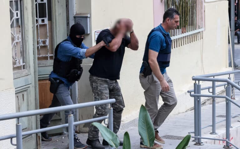 Βορίζια: Πώς «ξεκλείδωσε» το βίντεο την ταυτότητα του ενόπλου – Προσωρινά κρατούμενοι οι δύο τραυματίες