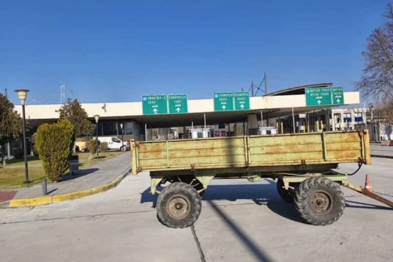 Αγρότες: Έκλεισαν ξανά τον Προμαχώνα για τα φορτηγά – Μέχρι πότε θα παραμείνει κλειστός