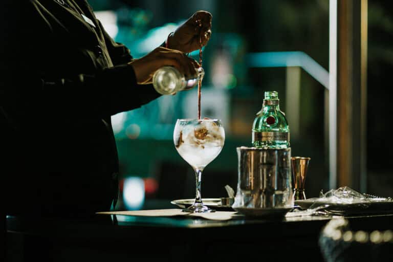 Θεσσαλονίκη: Στο νοσοκομείο ανήλικος έπειτα από κατανάλωση αλκοόλ – Συνελήφθη 47χρονος συνιδιοκτήτης καταστήματος