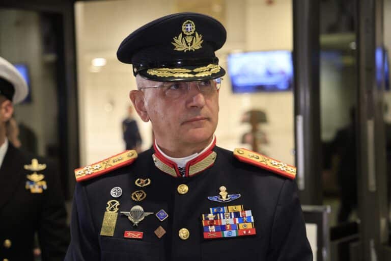 Αρχηγός ΓΕΕΘΑ: «Τη στιγμή που θα χρειαστεί, το αποτέλεσμα πρέπει να είναι νικηφόρο – Τα drones αποτελούν πλέον κομβικό στοιχείο» (βίντεο)