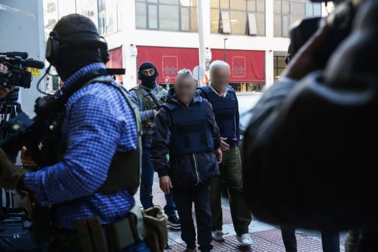 Πειραιάς: Στον εισαγγελέα ο «Έλληνας Εσκομπάρ» και οι τέσσερις συλληφθέντες για το αλιευτικό με το φορτίο κοκαΐνης