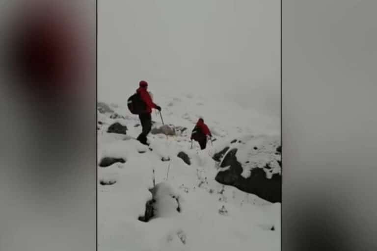 Φωκίδα: Με ελικόπτερο θα μεταφερθούν οι σοροί των τεσσάρων ορειβατών – «Τους καταπλάκωσε η χιονοστιβάδα, δεν πρόλαβαν να αντιδράσουν»