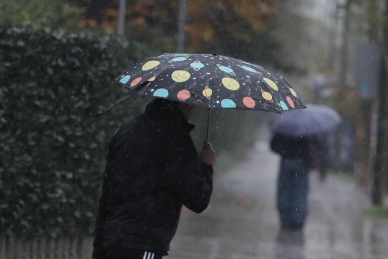 Σαρωτική κακοκαιρία στην Αττική: Πάνω από 80 τόνοι νερού ανά στρέμμα έπεσαν σε λίγες ώρες