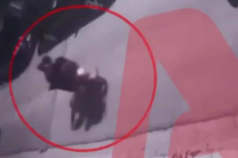 Επεισοδιακή καταδίωξη στο Περιστέρι: 12χρονος και 13χρονος έκλεψαν μοτοσικλέτα (βίντεο) 