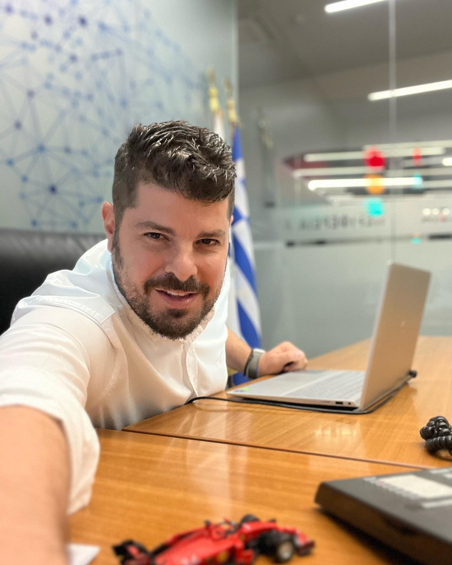 kimwn logothetis 4 12