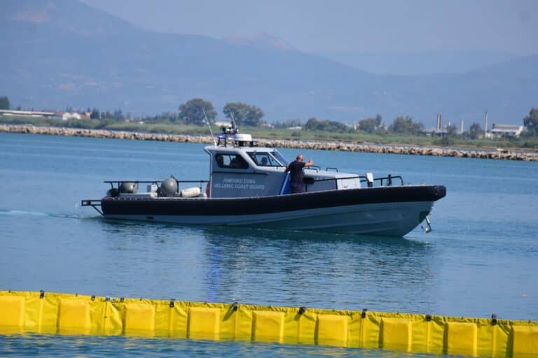 Κρήτη: Συνελήφθησαν 13χρονος και 17χρονος ως διακινητές μεταναστών