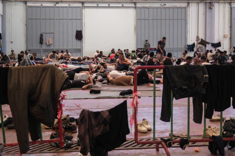 Κρήτη: Συνελήφθησαν δύο αλλοδαποί διακινητές μεταναστών – Ανήλικος ο ένας