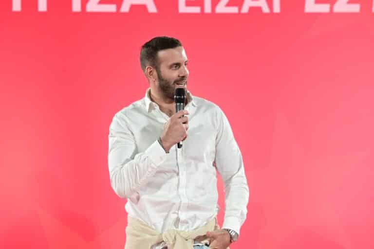 Σοβαρή καταγγελία: O ευρωβουλευτής Νίκος Παππάς χτύπησε Έλληνα δημοσιογράφο – Διαγράφεται από τον ΣΥΡΙΖΑ