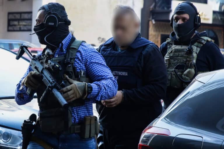 Πειραιάς: Προθεσμία έως την Πέμπτη για να απολογηθούν έλαβαν ο «Έλληνας Εσκομπάρ» και οι συνεργοί του