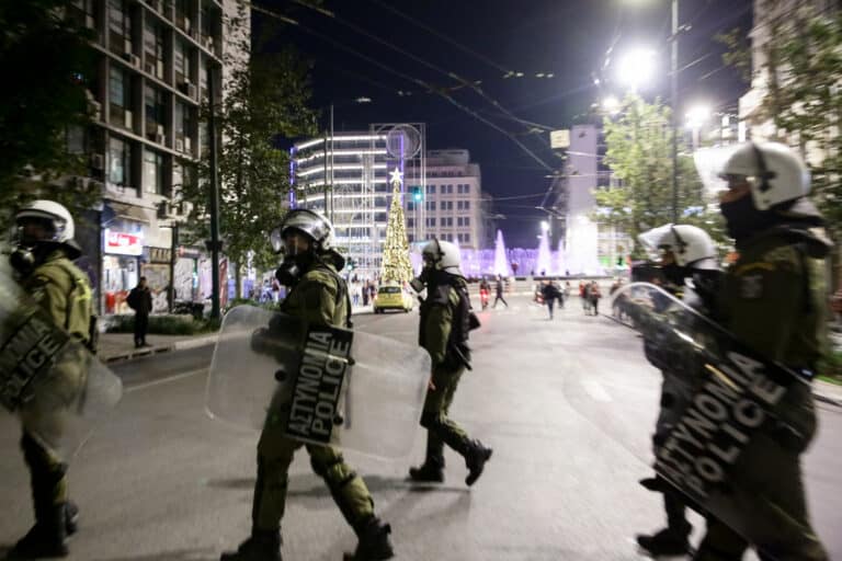 Πορείες στη μνήμη του Αλέξανδρου Γρηγορόπουλου σε Αθήνα και Θεσσαλονίκη – 19 προσαγωγές (εικόνες) 