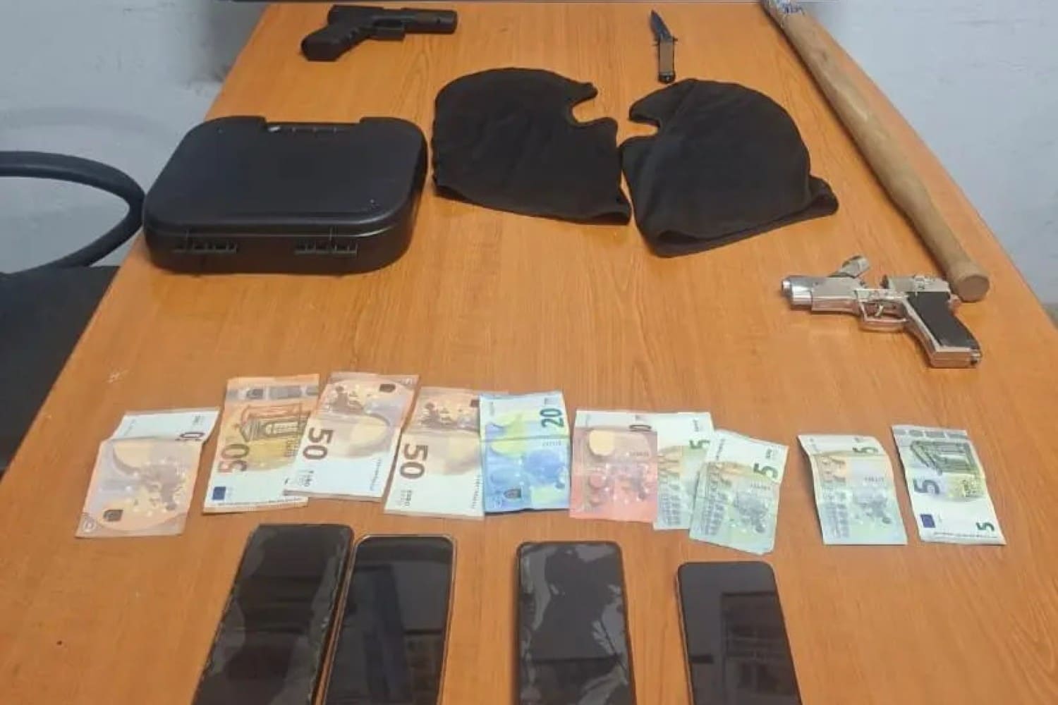 symmoria anilikoi vyronas 6 12 2025