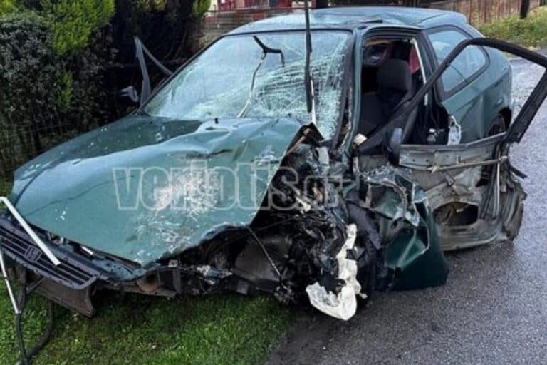 Τραγωδία τα ξημερώματα των Χριστουγέννων στην Ημαθία: Σκοτώθηκε 20χρονος μετά από σφοδρή σύγκρουση δύο ΙΧ