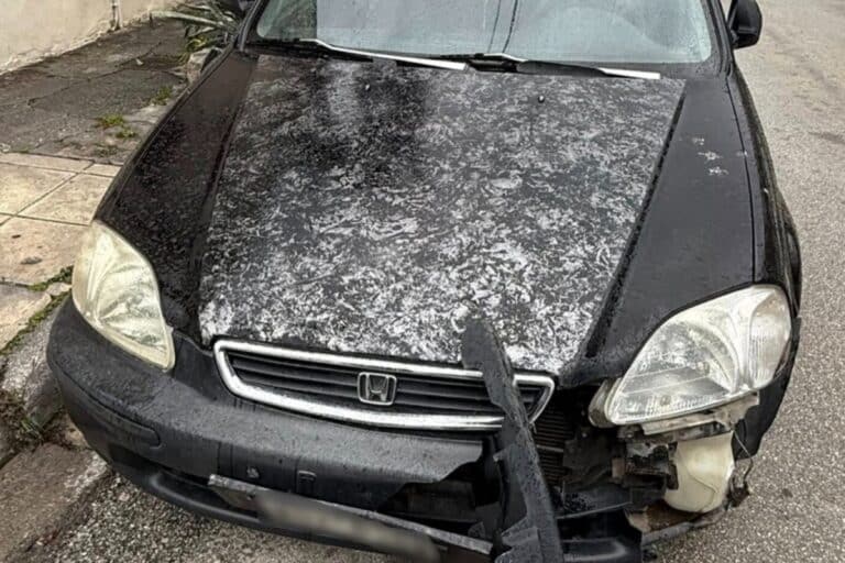 Τροχαίο στον Βόλο: Ασυνείδητος οδηγός προκάλεσε ζημιές σε αυτοκίνητο και εξαφανίστηκε – Τον αναζητά η ΕΛ.ΑΣ