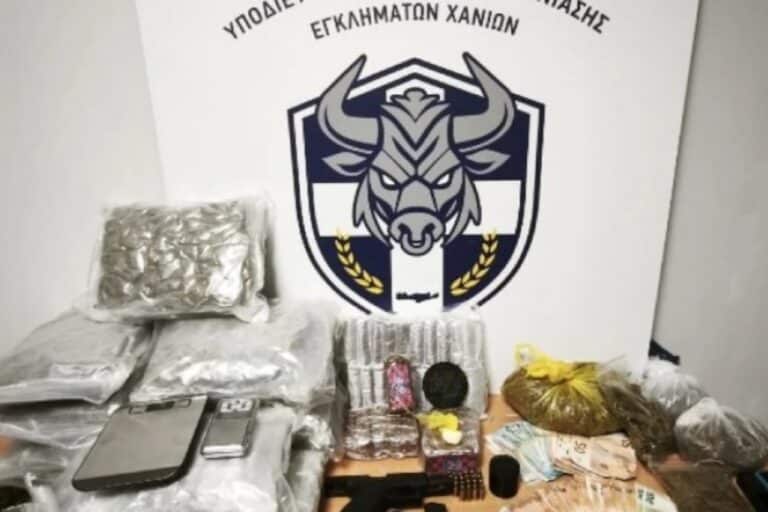Χανιά: Συνελήφθη 22χρονος Αλβανός για ναρκωτικά και όπλα – Χειροπέδες και στην αδερφή του