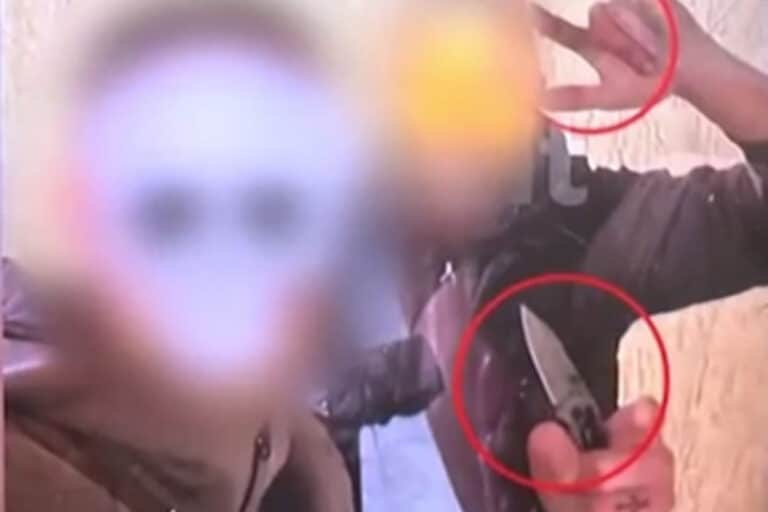 Μαχαίρωμα 14χρονου στον Χολαργό: Ο δράστης απειλούσε την κοπέλα-δόλωμα πως θα σκοτώσει την ίδια και την οικογένειά της