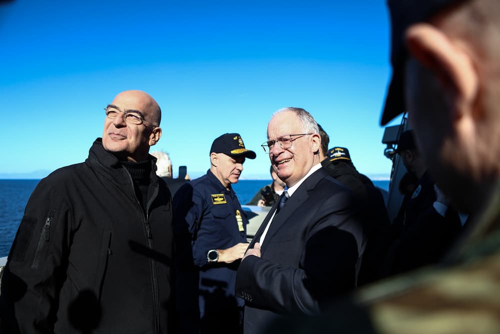 dendias mitsotakis kimwn4