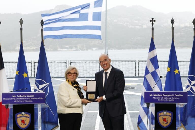 Δένδιας: «Ανανεώνεται η αμυντική συμφωνία αμοιβαίας στρατιωτικής συνδρομής με την Γαλλία»