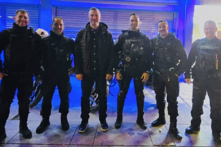 Ένωση Αστυνομικών Ευβοίας: «Συγχαρητήρια σε αστυνομικούς που απεγκλώβισαν δύο συμπολίτες μας από φλεγόμενη κατοικία»