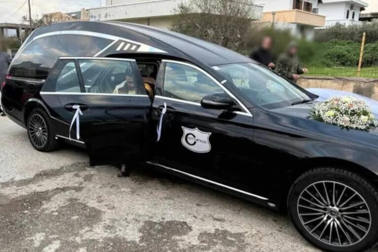 Ηράκλειο: Γαμπρός πήγε στην εκκλησία με… νεκροφόρα! (εικόνες)