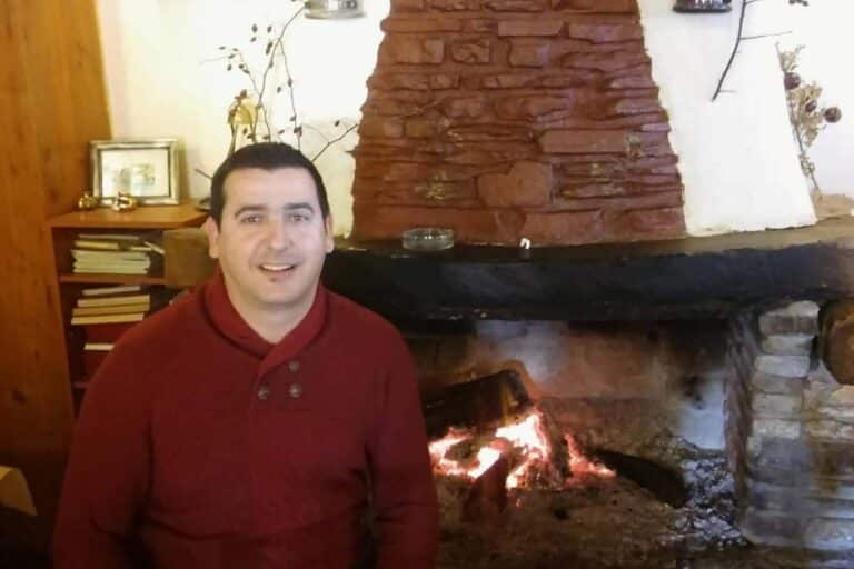 Παράλιο Άστρος: Αυτός είναι ο 53χρονος λιμενικός που ανασύρθηκε νεκρός από τη θάλασσα – Χτύπησε σε βράχια