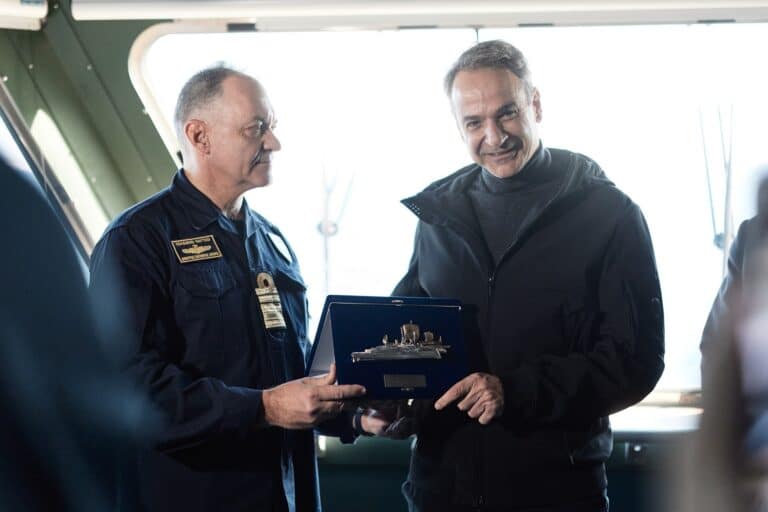 Μητσοτάκης: Ιστορικό ορόσημο για την Εθνική Άμυνα η φρεγάτα «Κίμων» – Τι είπε για τους αγρότες