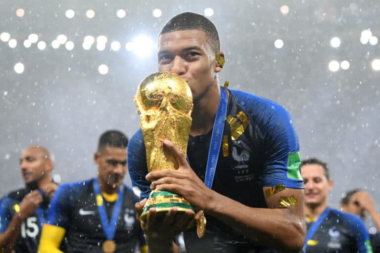 Το AI «μίλησε»: Αυτή η ομάδα θα κατακτήσει το Μουντιάλ 2026 σύμφωνα με τα δεδομένα – Τι θα κάνει ο Ρονάλντο στο Last Dance του