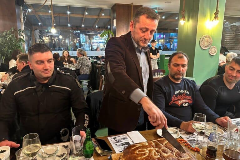 Δράμα: Η Ομάδα ΔΙ.ΑΣ. έκοψε την πρωτοχρονιάτικη πίτα της