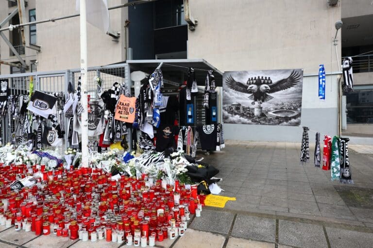 Σήμερα (31/1) το τελευταίο «αντίο» στους πέντε οπαδούς του ΠΑΟΚ που σκοτώθηκαν σε τροχαίο στη Ρουμανία