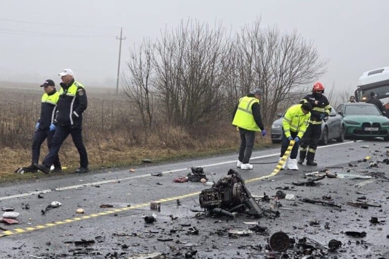 Ρουμανία: Αποκαλύψεις για το πολύνεκρο τροχαίο με τους οπαδούς του ΠΑΟΚ – Πού καθόντουσαν οι τρεις επιζώντες στο βαν