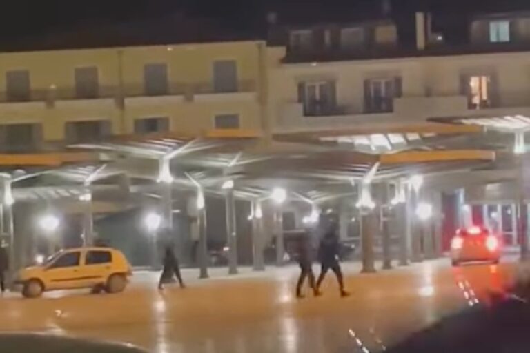 Απίστευτα σκηνικά στο Άργος: Ρομά άνοιξαν πυρ για διαλυμένο αρραβώνα στη μέση του δρόμου (βίντεο)