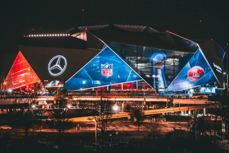 Super Bowl LX: Γιατί ο τελικός του NFL είναι η μεγαλύτερη εμπορική «μηχανή» του πλανήτη;
