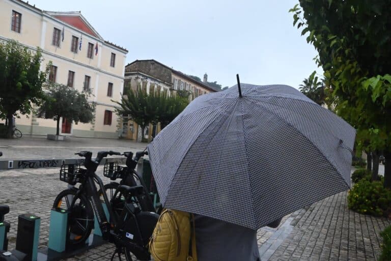 Καιρός: Ισχυρές βροχές και καταιγίδες – Ποιες περιοχές θα επηρεαστούν σήμερα