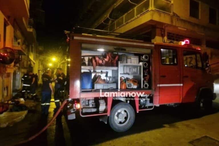 Λαμία: Νεκρή 68χρονη σε διαμέρισμα που τυλίχθηκε στις φλόγες – Απεγκλωβίστηκαν τρία άτομα