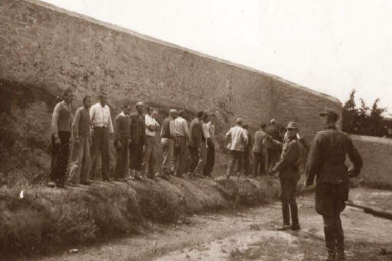 Το υπουργείο Πολιτισμού κήρυξε μνημείο τη συλλογή φωτογραφιών των «200» της Καισαριανής