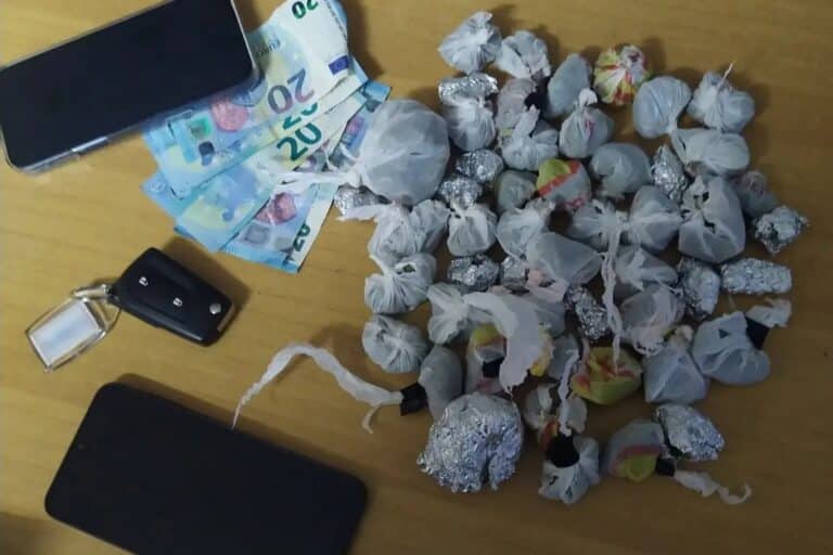 Γλυφάδα: Συνελήφθη 28χρονος αλλοδαπός για διακίνηση ναρκωτικών μετά από έλεγχο της Ο.Π.Κ.Ε.